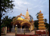 Small Temple At Baga Beach by shahronakm.  Tags: Goa, baga, Baga Beach, beach, temple.