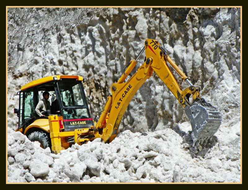 Clearing A Glacier Off The Road At Langera - Himachal Clearing A Glacier Off The Road At Langera - Himachal