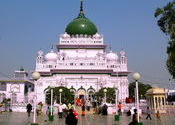 Dewa Sharif, Barabanki, Lucknow - Shrine - Haji Waris Alio Shah by abhimeranaam.  Tags: Lucknow, Uttar Pradesh.