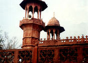 agra sounds by achintya rupa das.  Tags: Agra, Uttar Pradesh.