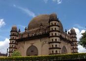 Gol Gumbaz - Bijapur by avi1010.  Tags: Bijapur, Karnataka, Temples and Monuments.
