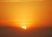 A perfect sunset by zeeru.  Tags: Maharashtra, Satara, Sunsets.