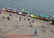 Narmada from Maheshwar Fort by saibalkrroy.  Tags: Madhya Pradesh, Maheshwar, fort.