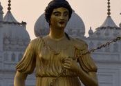 near Chhota Imambara by Sweet_Lana.  Tags: Uttar Pradesh, Lucknow.