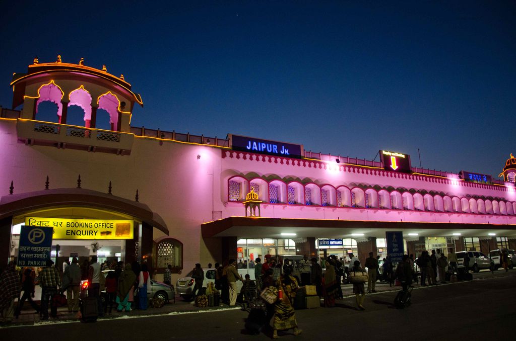 Jaipur Railway Station - India Travel Forum | IndiaMike.com