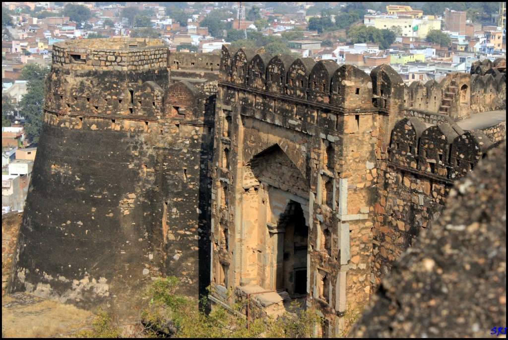 Jhansi Fort - India Travel Forum | IndiaMike.com