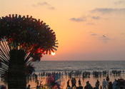 Pinwheels at Juhu Beach by michep2.  Tags: Landscapes, beach.