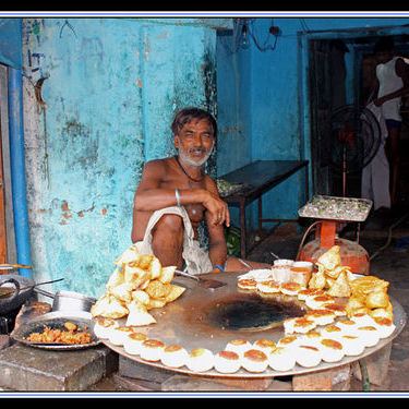 Tips on Eating Street Food in India Safely