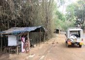 Road through Muthanga by vonkla.  Tags: Kerala, Wayanad, Karnataka, muthanga.