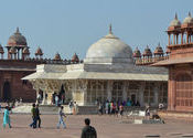 Dargah at Fatehpur Sikri by Prakaant.  Tags: Rajasthan, Fatehpur Sikri, Uttar Pradesh, fatehpur.