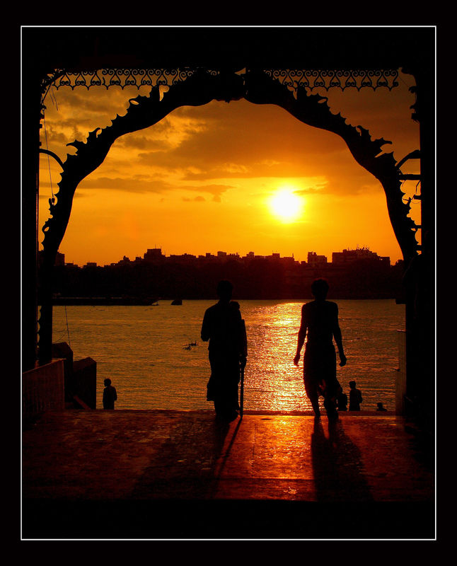 Sunset Under the Arch Sunset Under the Arch