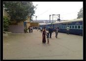 Vijayawada Junction by Swapnil.  Tags: Vijayawada, Andhra Pradesh, Transportation.