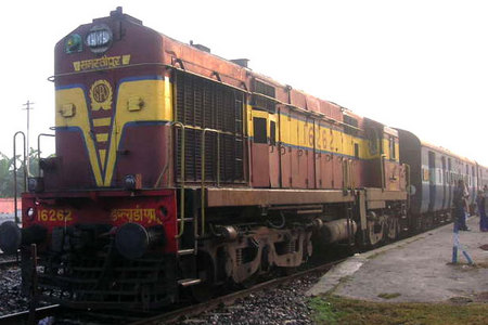 India Railways, and the Indian Train - everything you want to know, from the Indian Railways section on IndiaMike.com - articles on India travel at IndiaMike.com