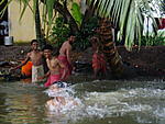how-long-for-a-houseboat-cruise-kerala-backwaters-010.jpg