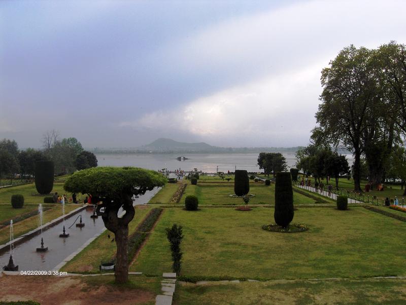 Name:  sunny nishat 2009 april 002.jpg Views: 923 Size:  60.2 KB