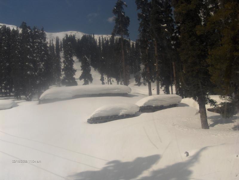 Name:  gulmarg 2009soura 020.jpg Views: 893 Size:  42.5 KB