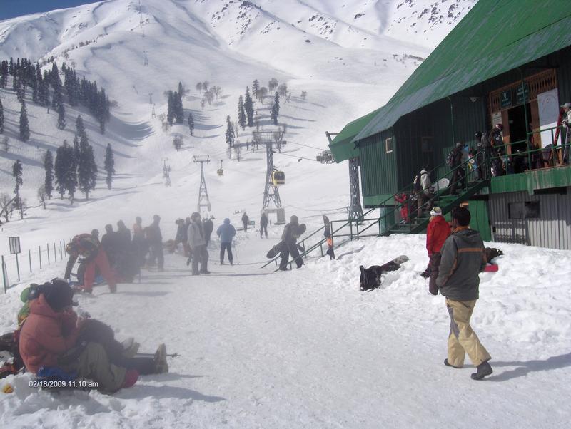 Name:  gulmarg 2009soura 021.jpg Views: 1098 Size:  70.3 KB