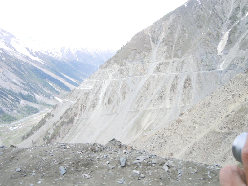 Kashmir Train ride May 29 2010 144.jpg