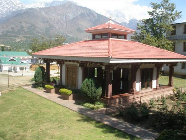 Vidhan Bhavan Dharamshala 070.jpg