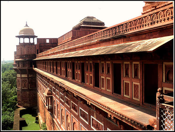 Name:  Agra Fort.jpg Views: 638 Size:  69.7 KB
