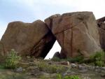 hampi-everything-you-want-to-know-sister-stones.jpg