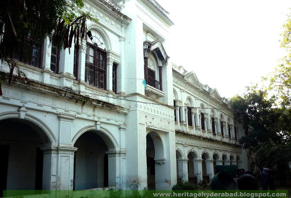 purani haveli.jpg