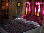 Shahi Palace stay - price?-room5.jpg