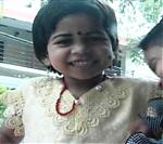 Help this little girl to find her parents....-pooja02.jpg