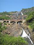 dudh-sagar-water-falls-img_0720.jpg