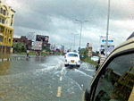 heavy-rains-in-kolkata-kol.gif
