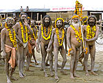 men-what-pants-trousers-do-you-wear-in-south-nagababas.jpg