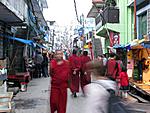 volunteer-tibet-blur.jpg