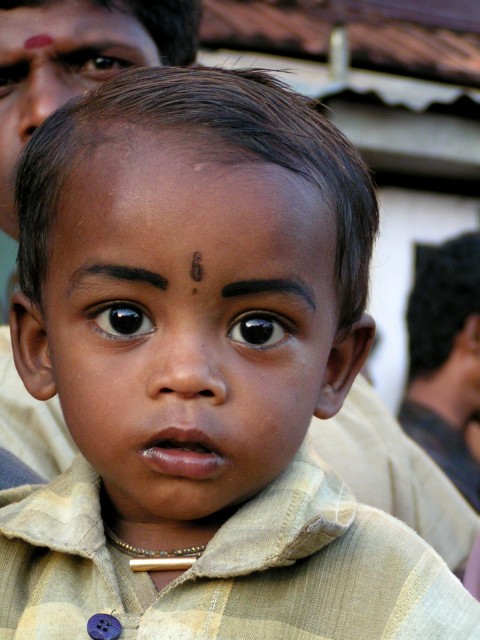 India Travel | Pictures: Small boy big eyes